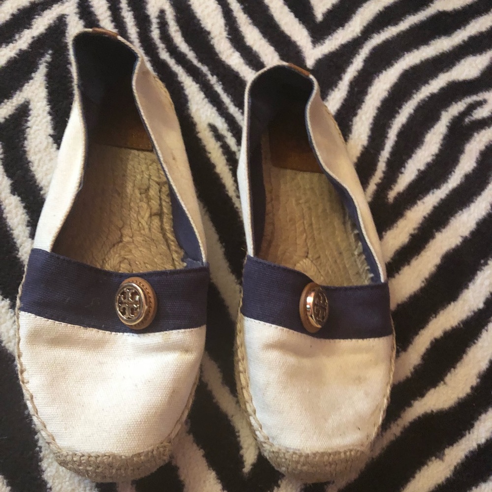 Super cute Tory Burch Shoes  Lowered Black Friday